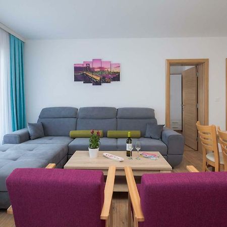 אומיס Villa Charlotte מראה חיצוני תמונה